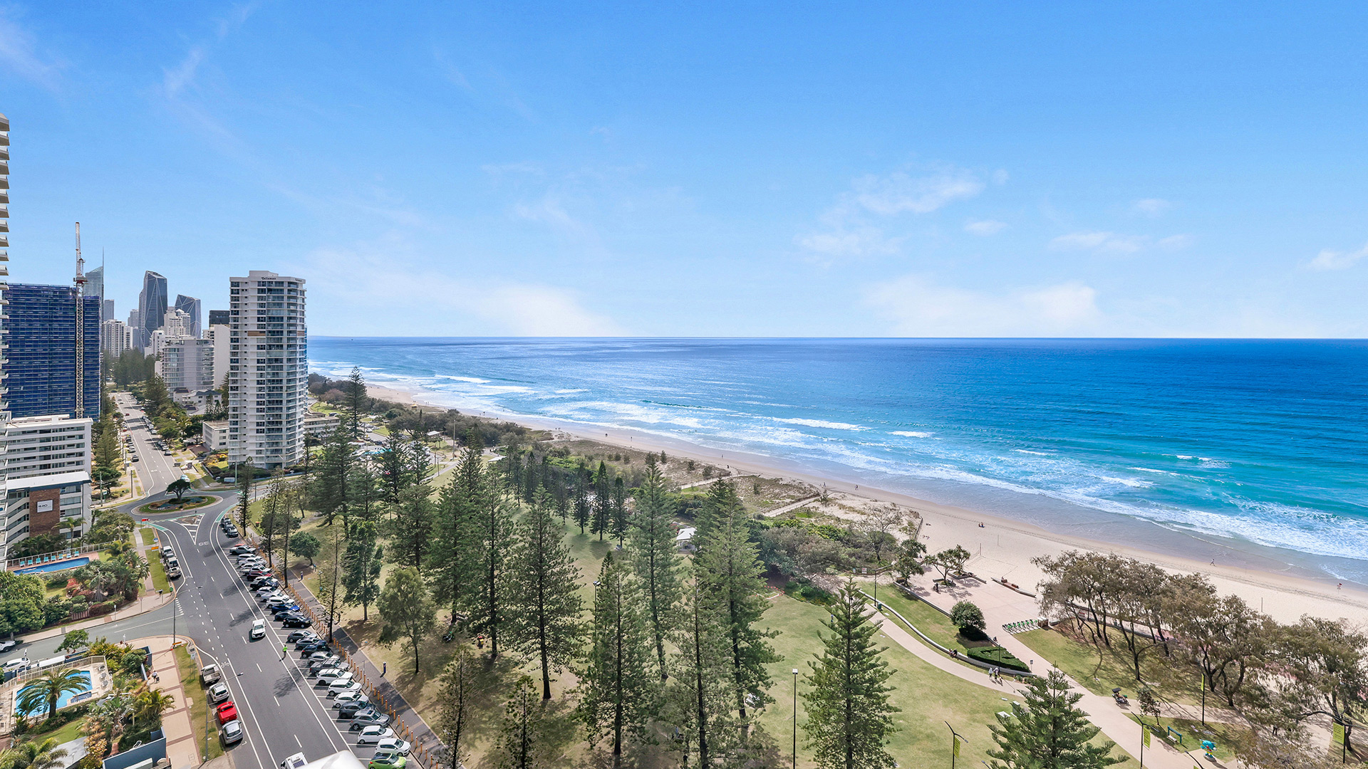 Panoramic coastal and city views from ULTIQA Air on Broadbeach 3 Bedroom Ocean View Apartment.
